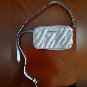 NWOT Michael Kors quilted belt bag grey